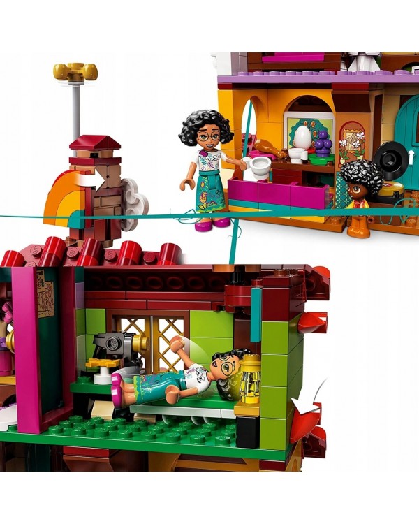 LEGO Disney 43202 будинок мадригалів. LEGO DISNEY Конструктор БУДИНОК МАДРИГАЛІВ ПАЛАЦ 43202