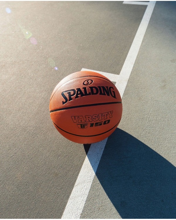 Баскетбольний м'яч Spalding TF-150 Varsity FIBA R. 6. SPALDING TF150 ФІБА БАСКЕТБОЛЬНИЙ М'ЯЧ 6 STREETBALL